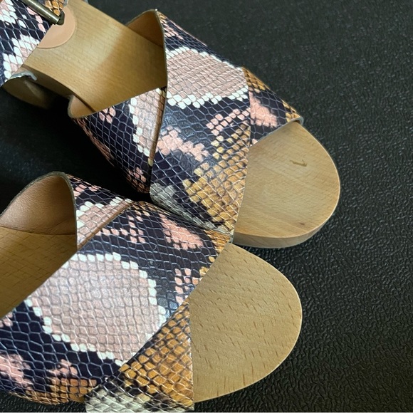 Madewell The Johanna Crisscross Clog Sandal in Snake Embossed Leather size 7.5 - Picture 7 of 10